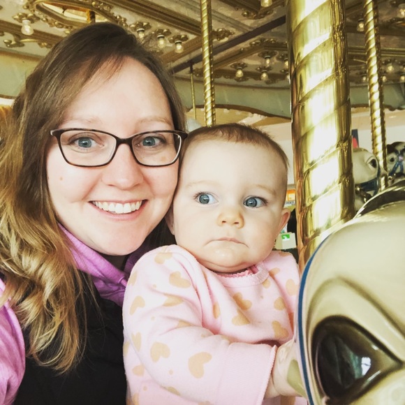 Meet your Posher, Becca - Picture 1 of 1